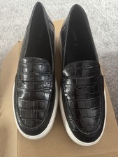 Brand new GEOX Respira Black Shoes/Trainers/Loafers Size 41 - 7.5