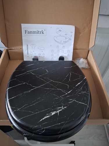 Black marble effect - effect, toilet