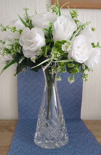 Royal doulton large glass - royal, vase
