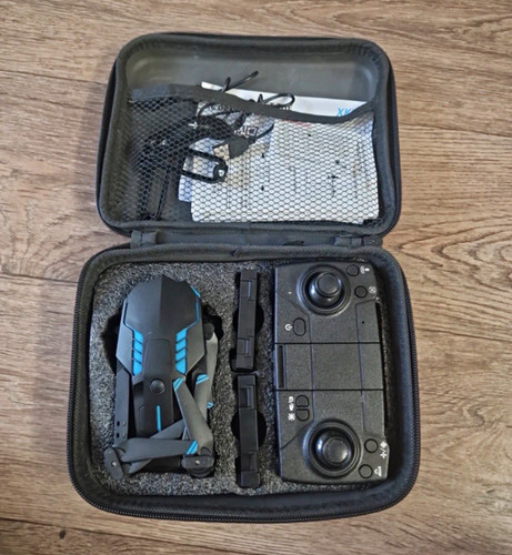 Foldable quadcopter drone - quadcopter,