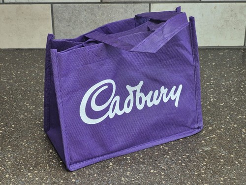 Cadburys small gift bag - small,