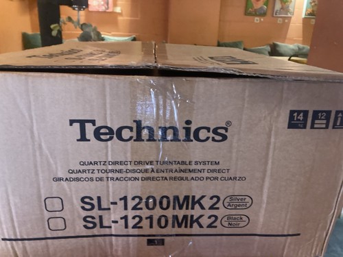 Technics 1210mk2 turntable - technics,