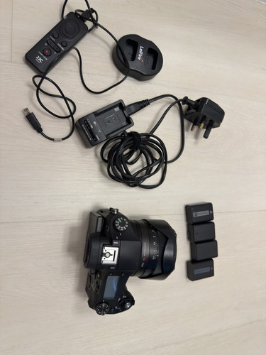Sony camera 24 - rx, 10