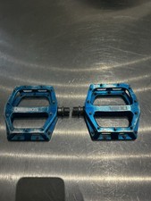 DMR Vault Flat Pedals Blue XC Trail Enduro DH MTB Pedals + Spare New Axle