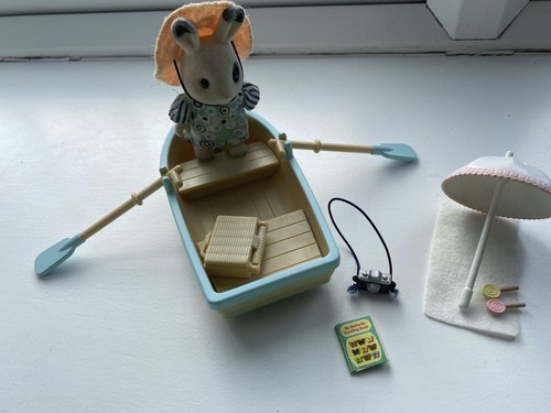 Sylvanian families rowing - sylvanian,
