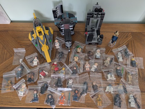 Lego star wars bundle includes - wars,