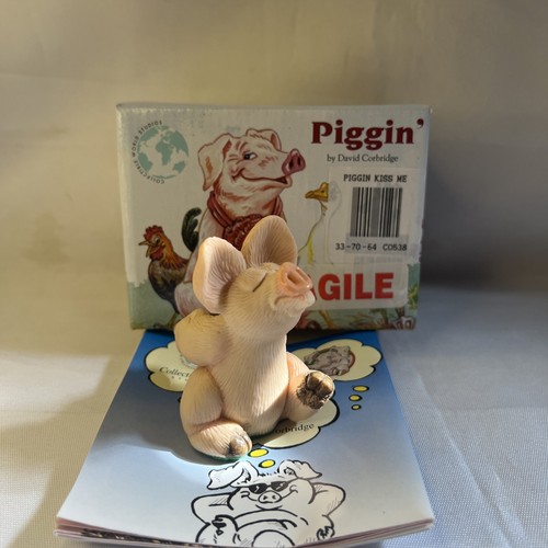 Piggin kiss david - piggin,