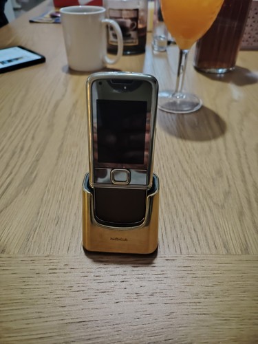 This device nokia 8800 - this,