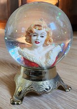 Vintage Marilyn Monroe Snow