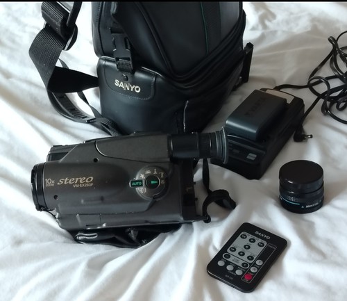 Working vintage 90s sanyo - vintage,