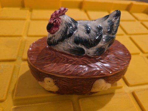 Staffordshire hen nest - staffordshire,