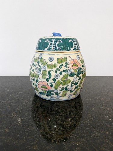 Chinese porcelain ginger jar - porcelain,
