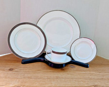 Vera Wang Sable Duchesse 5pc