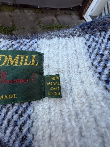 Vintage tweedmill 100 wool - vintage,