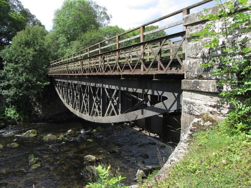 Photo underslung girder - underslung,