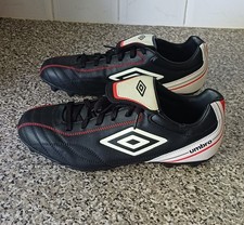 Umbro Men’s Classic Black