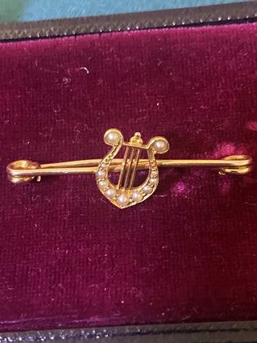 Lovely antique 9ct yellow gold - lovely,