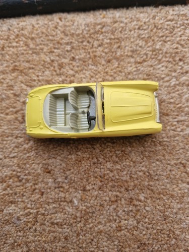 Spot triang austin healey - triang,