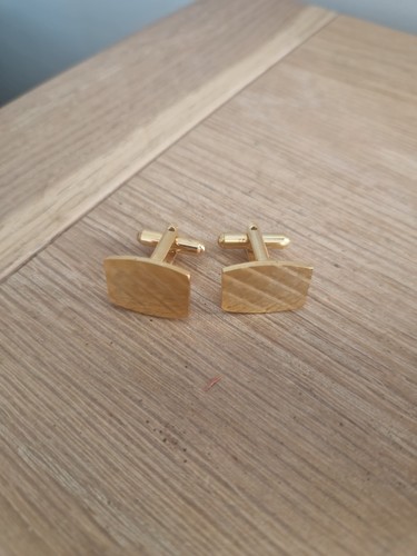 Vintage gold tone diamond cut - gold,