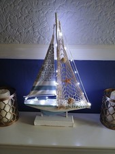 VTG 80s Wooden LED Yacht