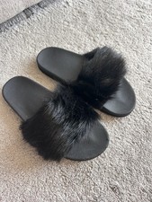 Black Fluffy Sliders Size 6