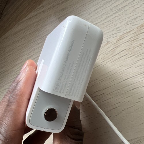 Genuine apple 85w magsafe - genuine,
