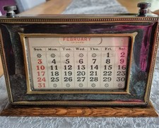 Vintage perpetual desk