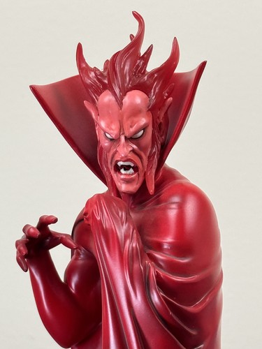 Mephisto mini bust bowen - by,