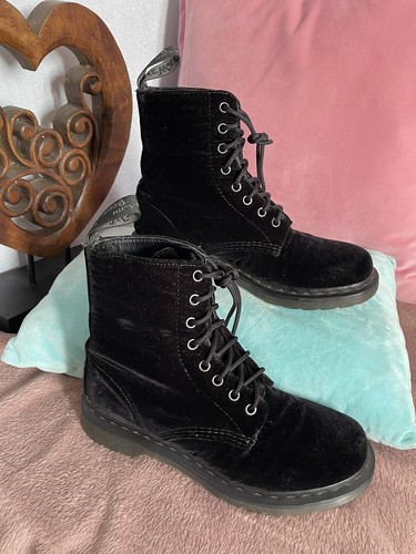 Doc martens page - doc, dr.