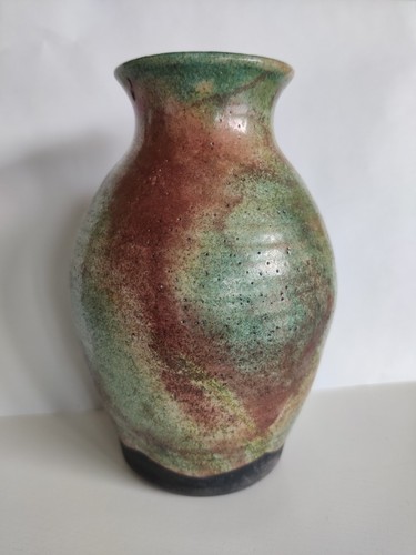 Studio pottery raku - studio, metallic