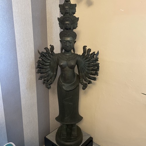 Bronze statue - bronze,