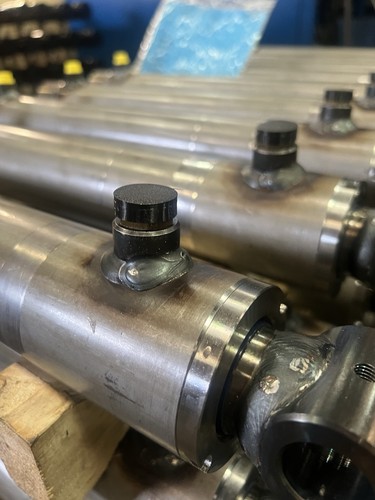 Hydraulic cylinder 8 - cylinder, 3/8”