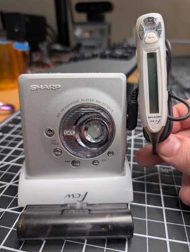 Sharp st700 portable - sharp, md-st700-s