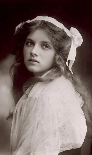 Gladys cooper actress portrait - gladys,