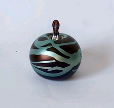 Okra Iridescent Glass Apple Paperweight Hanpdblown Original Sticker Vintage