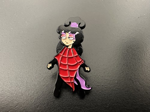 Lydia deetz pin badge animated - deetz,