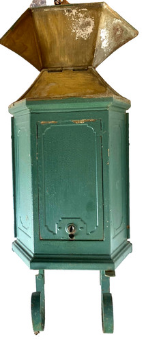 Old solid metal co - metal,