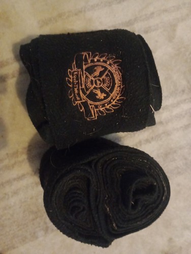 Black equitheme fleece - black,