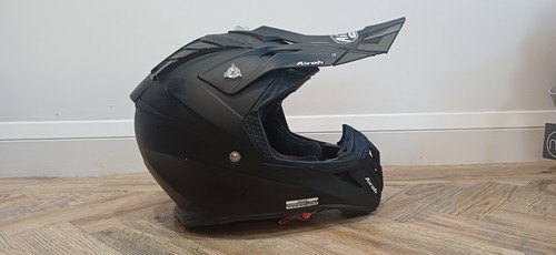 Airoh aviator black good - 2.2,
