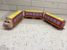 Victoria Train & Carriages