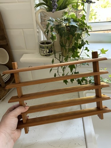 Vintage wooden trinket shelf - trinket,