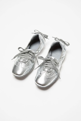 Nwt acne studios women - studios, women’s
