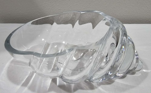 Glass shell vase inches - inches, long