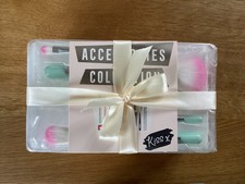 Kiss Beauty and Make-up Accessories set 15 pieces inc brushes, nail care, mirror