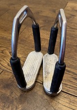 4 1/2” Stainless Steel Comfort Flexi Stirrups Good Condition