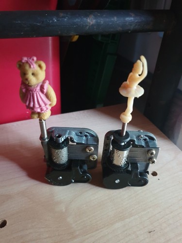 Wind music box mechanism - 2, up