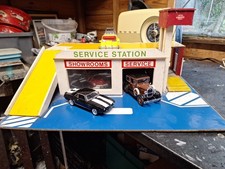 MODEL CAR GARAGE WITH LIFT (SCRATCH BUILT)