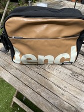 Retro Style Bench Messenger