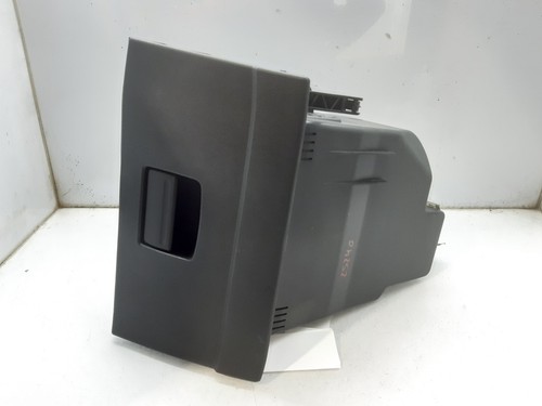 1699197 glove compartment