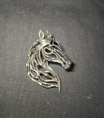 Elegant unisex horse head - unisex,